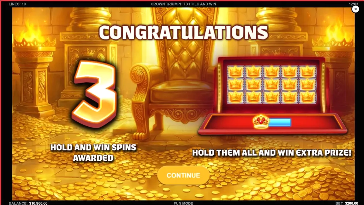Interface do jogo de slot Crown Triumph 7s Hold and Win com símbolos clássicos e elementos luxuosos.